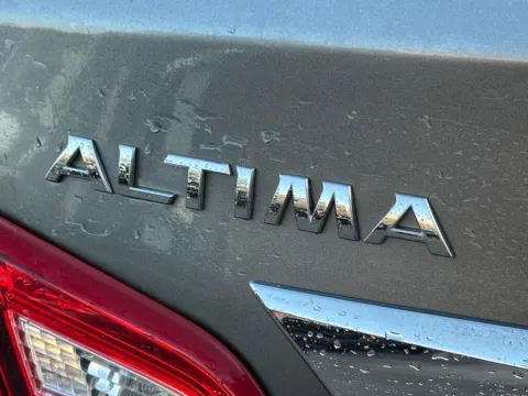 More photos of 2016 Nissan Altima 2.5 4dr Sedan at Your Choice Autos - Joliet, IL