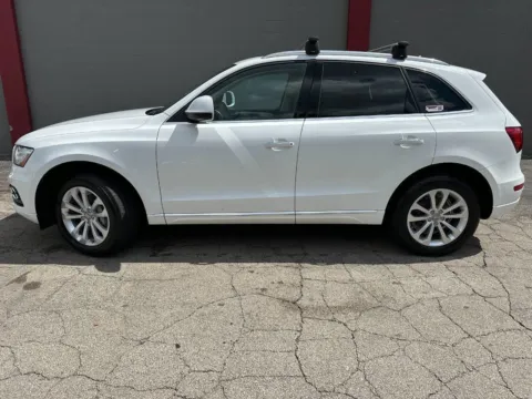 Photos of 2017 Audi Q5 Premium for sale in Joliet, IL at Your Choice Autos - Joliet