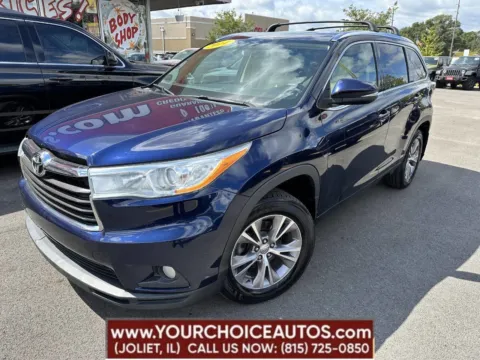 Blue 2014 Toyota Highlander XLE for sale in Joliet, IL
