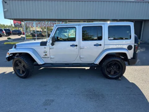 Photos of 2012 Jeep Wrangler Unlimited Arctic for sale in Joliet, IL at Your Choice Autos - Joliet