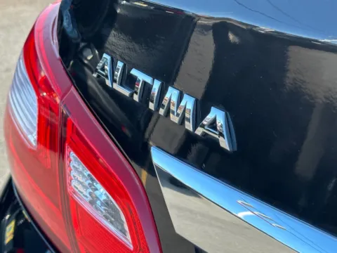 More photos of 2016 Nissan Altima 2.5 4dr Sedan at Your Choice Autos - Joliet, IL