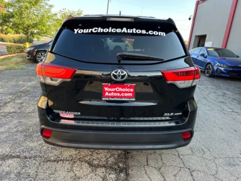 More photos of 2018 Toyota Highlander XLE AWD 4dr SUV at Your Choice Autos - Joliet, IL