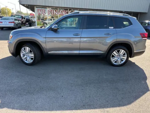 Photos of 2019 Volkswagen Atlas 3.6L V6 SEL for sale in Joliet, IL at Your Choice Autos - Joliet