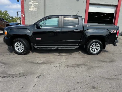 Photos of 2015 GMC Canyon 4WD SLE for sale in Joliet, IL at Your Choice Autos - Joliet