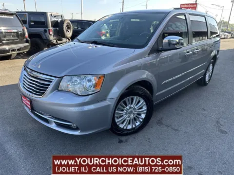 Silver 2015 Chrysler Town & Country Limited for sale in Joliet, IL