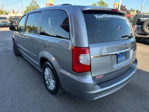 Another view of 2015 Chrysler Town & Country Limited for sale in Joliet, IL at Your Choice Autos - Joliet
