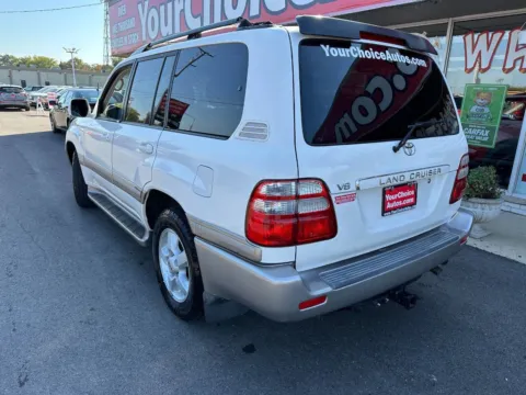 Another view of 2004 Toyota Land Cruiser Base AWD 4dr SUV for sale in Joliet, IL at Your Choice Autos - Joliet