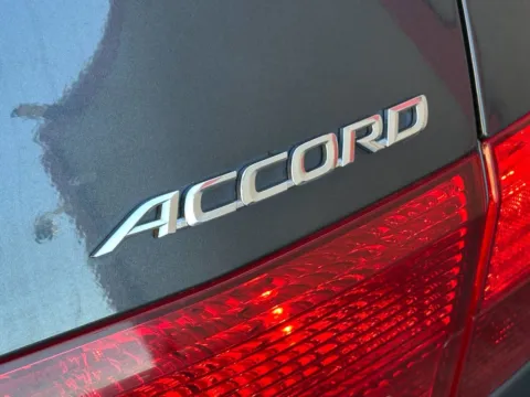 More photos of 2005 Honda Accord Sdn EX-L V6 at Your Choice Autos - Joliet, IL