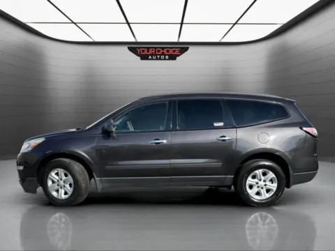 Photos of 2016 Chevrolet Traverse LS for sale in Joliet, IL at Your Choice Autos - Joliet