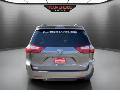 More photos of 2019 Toyota Sienna XLE 8 Passenger 4dr Mini Van at Your Choice Autos - Joliet, IL