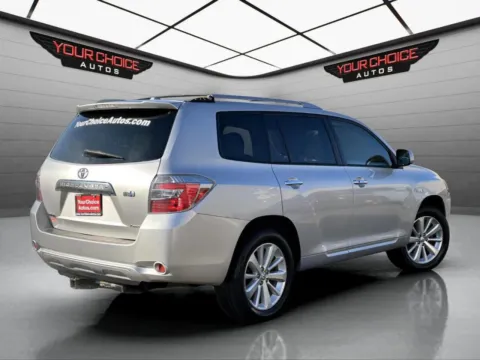 More photos of 2010 Toyota Highlander Hybrid Limited w/3rd Row at Your Choice Autos - Joliet, IL