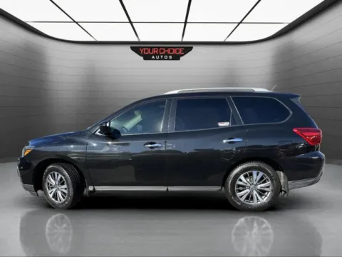 Photos of 2017 Nissan Pathfinder SL for sale in Joliet, IL at Your Choice Autos - Joliet