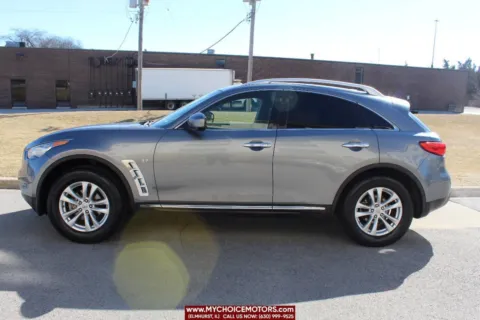 Photos of 2015 INFINITI QX70 Base AWD 4dr SUV for sale in Elmhurst, IL at My Choice Motors - Elmhurst