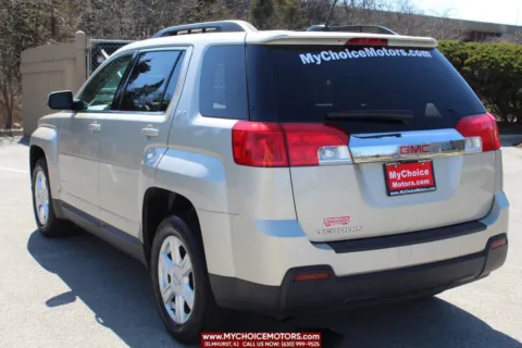 Another view of 2015 GMC Terrain SLT for sale in Elmhurst, IL at My Choice Motors - Elmhurst