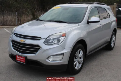 Silver 2017 Chevrolet Equinox LT for sale in Elmhurst, IL