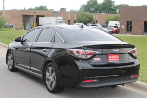 Another view of 2016 Hyundai Sonata Hybrid Limited for sale in Elmhurst, IL at My Choice Motors - Elmhurst