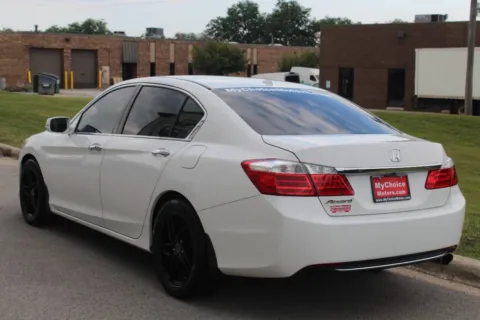 Another view of 2015 Honda Accord Sedan EX-L for sale in Elmhurst, IL at My Choice Motors - Elmhurst