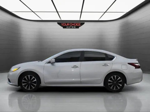 Photos of 2016 Nissan Altima 2.5 SV 4dr Sedan for sale in Elmhurst, IL at My Choice Motors - Elmhurst