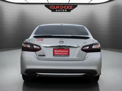 More photos of 2016 Nissan Altima 2.5 SV 4dr Sedan at My Choice Motors - Elmhurst, IL