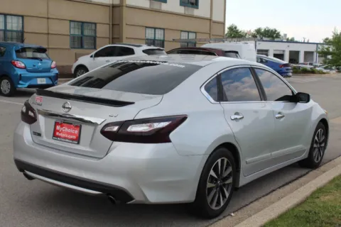 More photos of 2016 Nissan Altima 2.5 SV 4dr Sedan at My Choice Motors - Elmhurst, IL