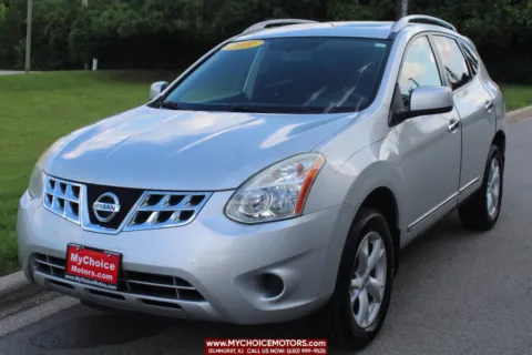 Silver 2011 Nissan Rogue SV for sale in Elmhurst, IL