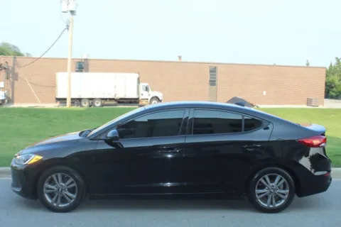 Photos of 2017 Hyundai Elantra SE for sale in Elmhurst, IL at My Choice Motors - Elmhurst