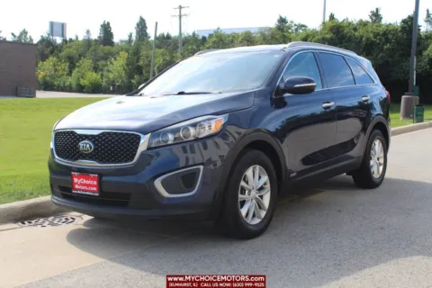 Another view of 2017 Kia Sorento LX for sale in Elmhurst, IL at My Choice Motors - Elmhurst