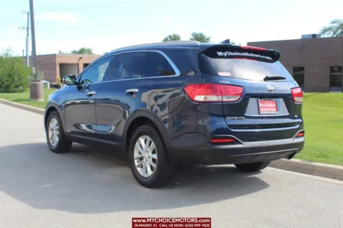 More photos of 2017 Kia Sorento LX at My Choice Motors - Elmhurst, IL