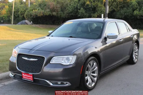 Gray 2019 Chrysler 300 Limited for sale in Elmhurst, IL