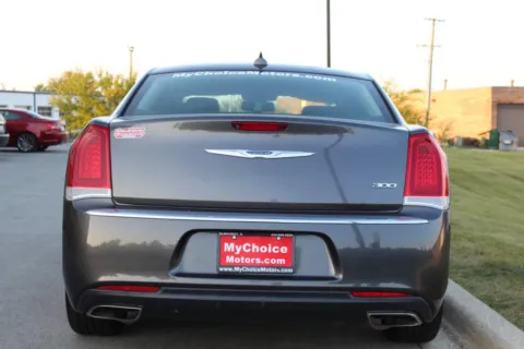 More photos of 2019 Chrysler 300 Limited at My Choice Motors - Elmhurst, IL