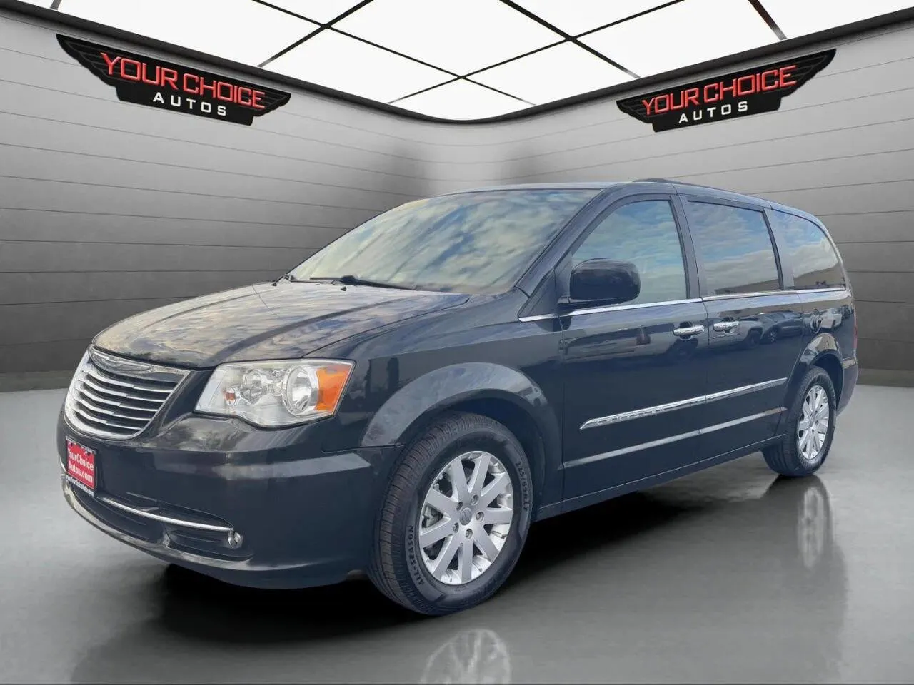 Black 2015 Chrysler Town & Country Touring for sale in Elgin, IL