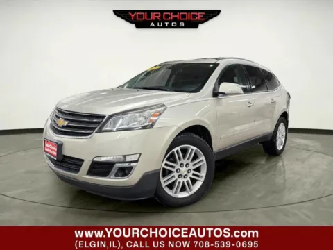 Silver 2014 Chevrolet Traverse LT for sale in Elgin, IL
