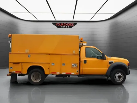 More photos of 2008 Ford Super Duty F-550 DRW 4X2 2dr Regular Cab 140.8 200.8 in. WB at Your Choice Autos - Elgin, IL