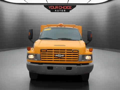 Photos of 2006 Chevrolet CC4500 4X2 2dr Regular Cab 128 224 in. WB for sale in Elgin, IL at Your Choice Autos - Elgin