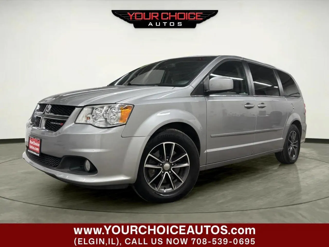 Silver 2017 Dodge Grand Caravan SXT for sale in Elgin, IL