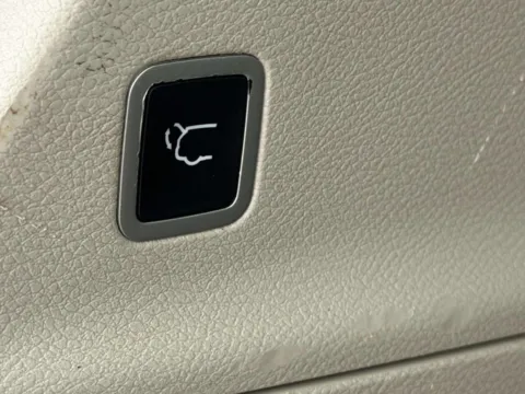 More photos of 2021 Chrysler Pacifica Touring at Your Choice Autos - Elgin, IL