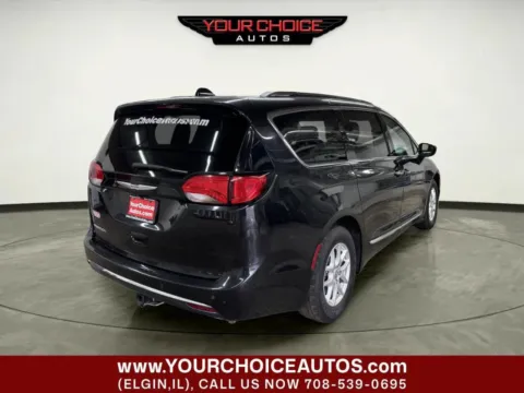 More photos of 2020 Chrysler Pacifica Touring L at Your Choice Autos - Elgin, IL
