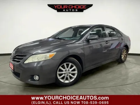 Gray 2011 Toyota Camry XLE 4dr Sedan 6A for sale in Elgin, IL