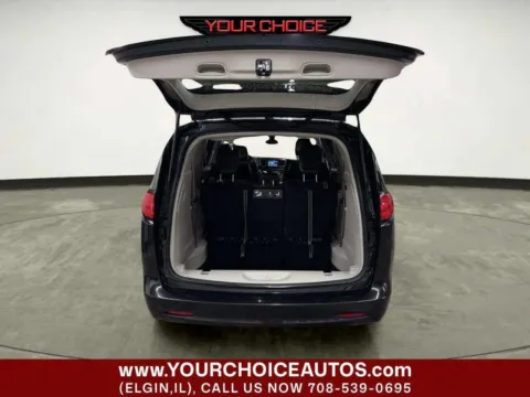 More photos of 2021 Chrysler Voyager LXI at Your Choice Autos - Elgin, IL