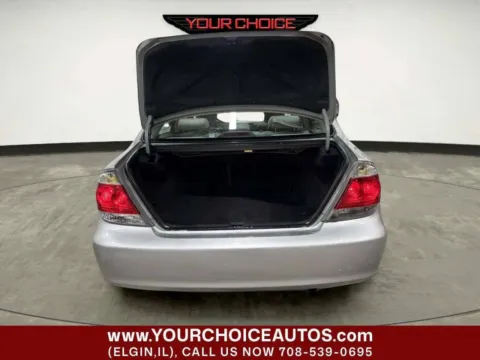 More photos of 2006 Toyota Camry LE 4dr Sedan w/Automatic at Your Choice Autos - Elgin, IL