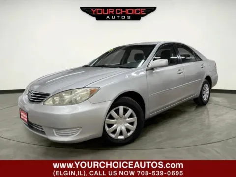 Silver 2006 Toyota Camry LE 4dr Sedan w/Automatic for sale in Elgin, IL