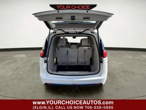 More photos of 2019 Chrysler Pacifica Touring L Plus at Your Choice Autos - Elgin, IL