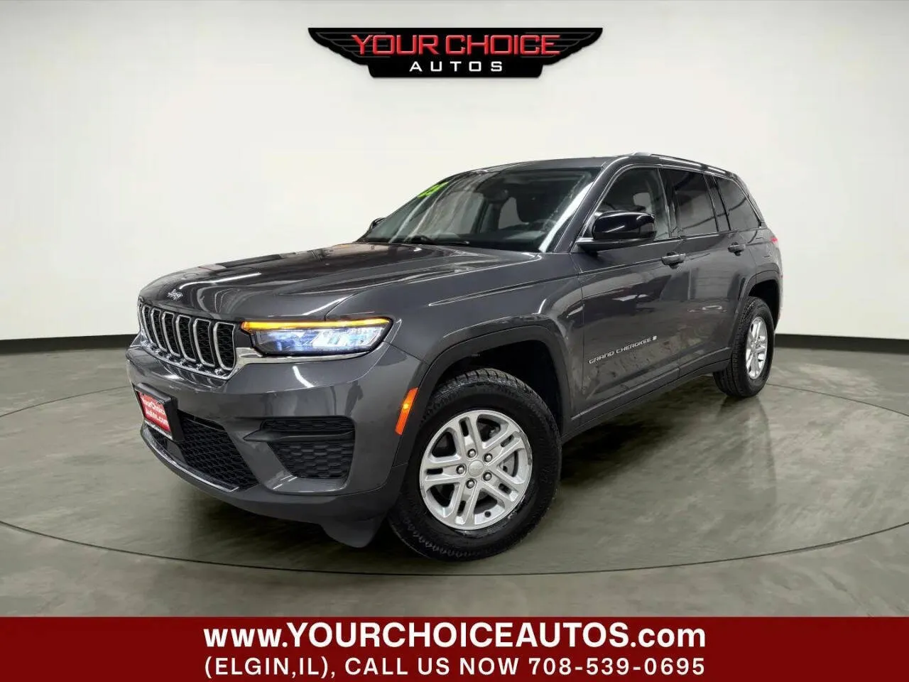 Gray 2023 Jeep Grand Cherokee Laredo for sale in Elgin, IL