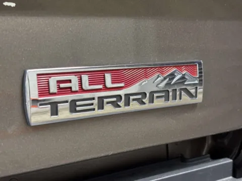 More photos of 2015 GMC Sierra 1500 SLT at Your Choice Autos - Elgin, IL