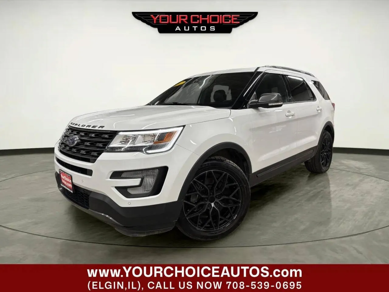 White 2017 Ford Explorer XLT for sale in Elgin, IL
