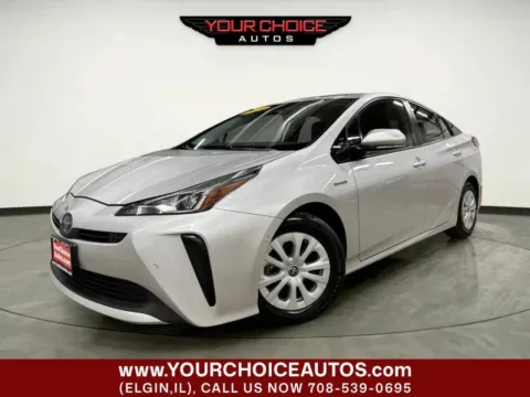 Silver 2019 Toyota Prius L Eco 4dr Hatchback for sale in Elgin, IL