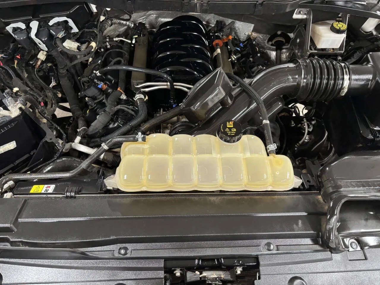2022 Ford F-150 XL - Photo 10