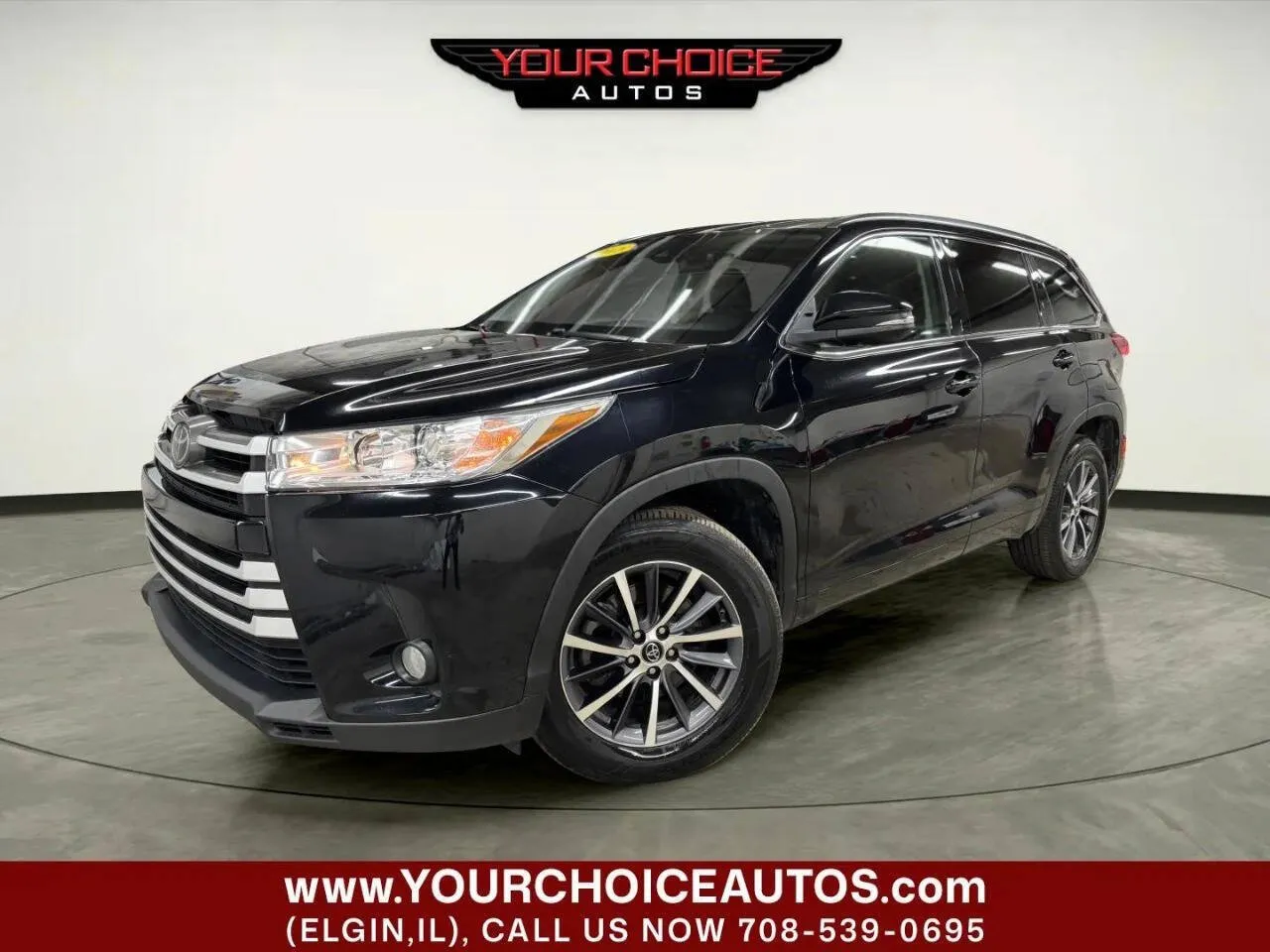 Black 2018 Toyota Highlander XLE 4dr SUV for sale in Elgin, IL