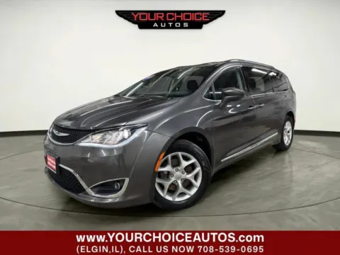 Gray 2017 Chrysler Pacifica Touring-L Plus for sale in Elgin, IL