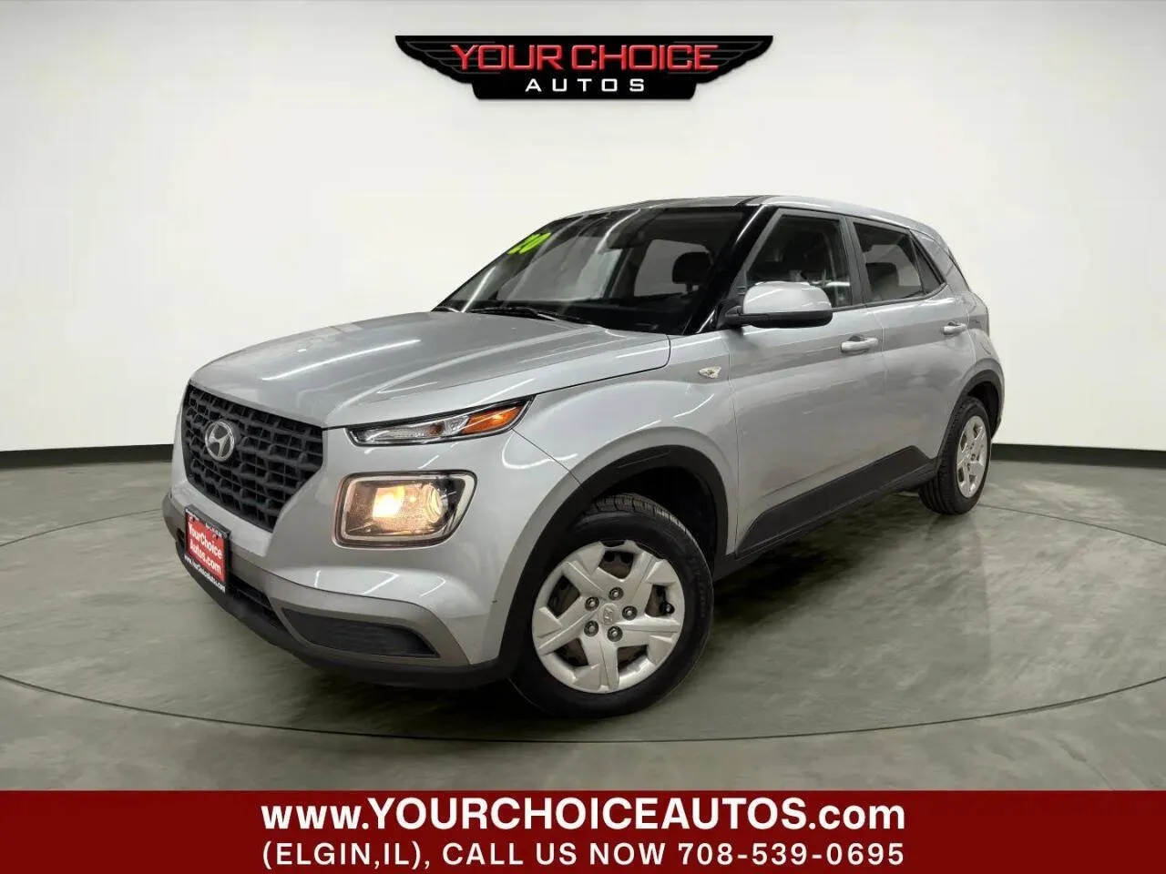 Silver 2020 Hyundai Venue SE for sale in Elgin, IL